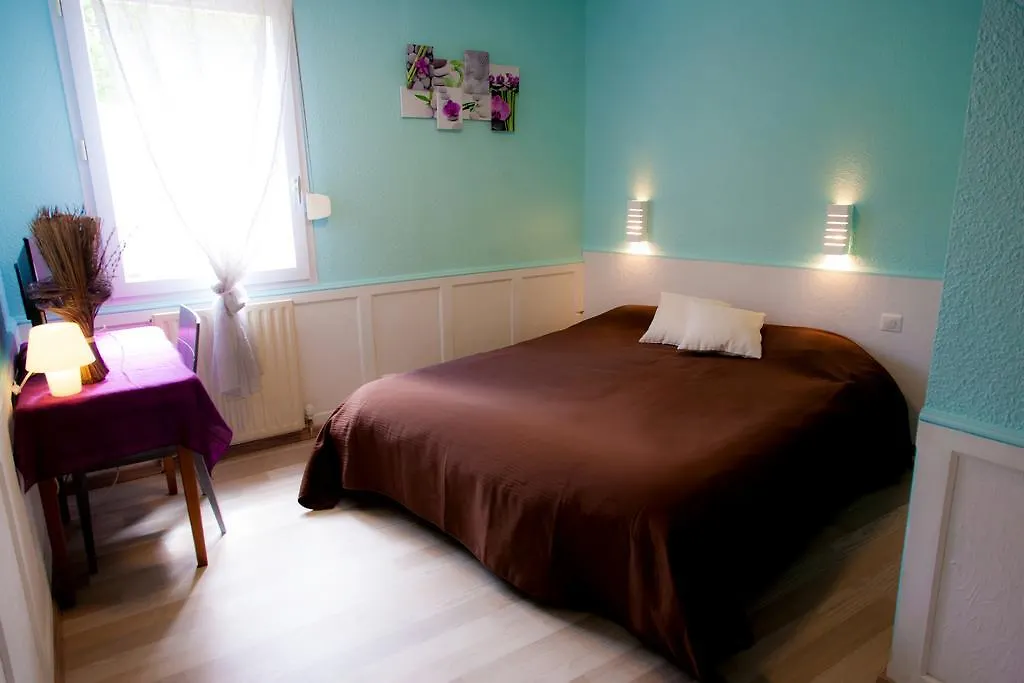Hotel Restaurant Les Lavandins 2*, Saint-Christol (Vaucluse) France